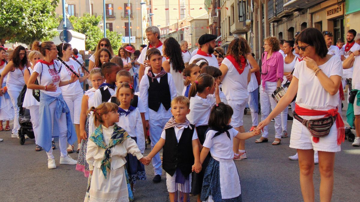 Txikis en las fiestas de Tafalla