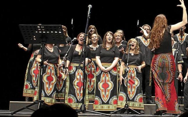 Actuación del coro Joyful Gospel Choir.