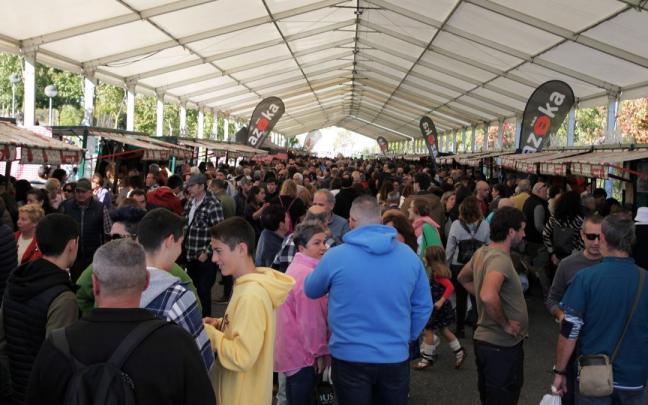 Zamudio degusta lo mejor de la tierra tras dos años sin su feria