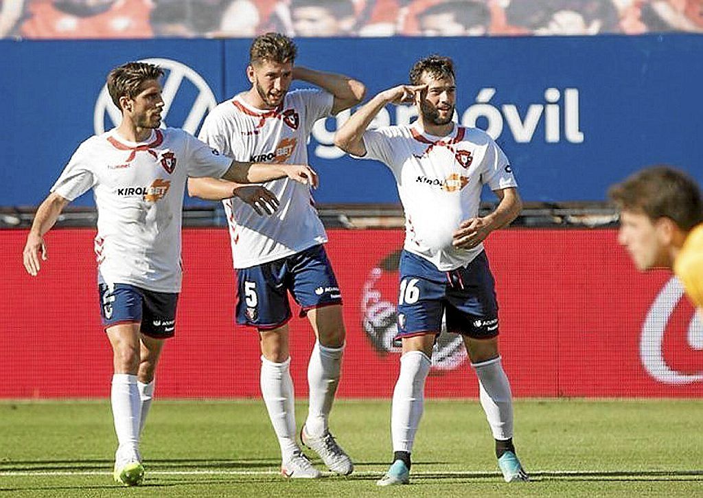 Arnaiz marcó su primer gol con Osasuna ante el Celta en El Sadar, tanto que llegó en el minuto 91 y sirvió para que su equipo ganara (2-1). | FOTO: CA OSASUNA