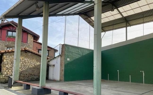 Las labores de mejora ya han comenzado en el front&oacute;n.