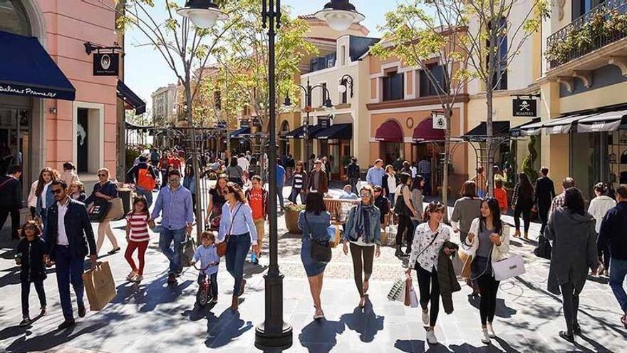 El ambiente de Las Rozas Village te conquistará.