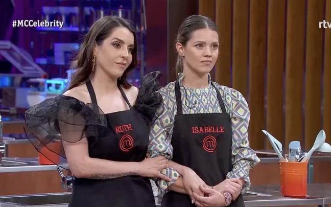 Ruth Lorenzo e Isabelle Junot se enfrentan al veredicto de expulsión en 'MasterChef Celebrity'. Ruth Lorenzo e Isabelle Junot se enfrentan al veredicto de expulsión en 'MasterChef Celebrity'.