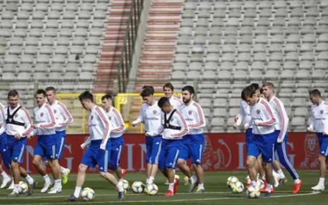 Jugadores de la selección rusa de fútbol, durante un entrenamiento Jugadores de la selección rusa de fútbol, durante un entrenamiento