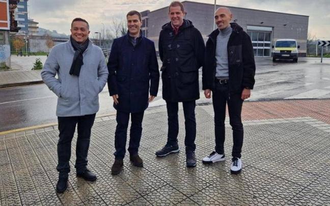 Ezkerretik eskuinera, Patxo Campo, G&oacute;mez Viar, Mikel Garaizabal eta Javier Crespo