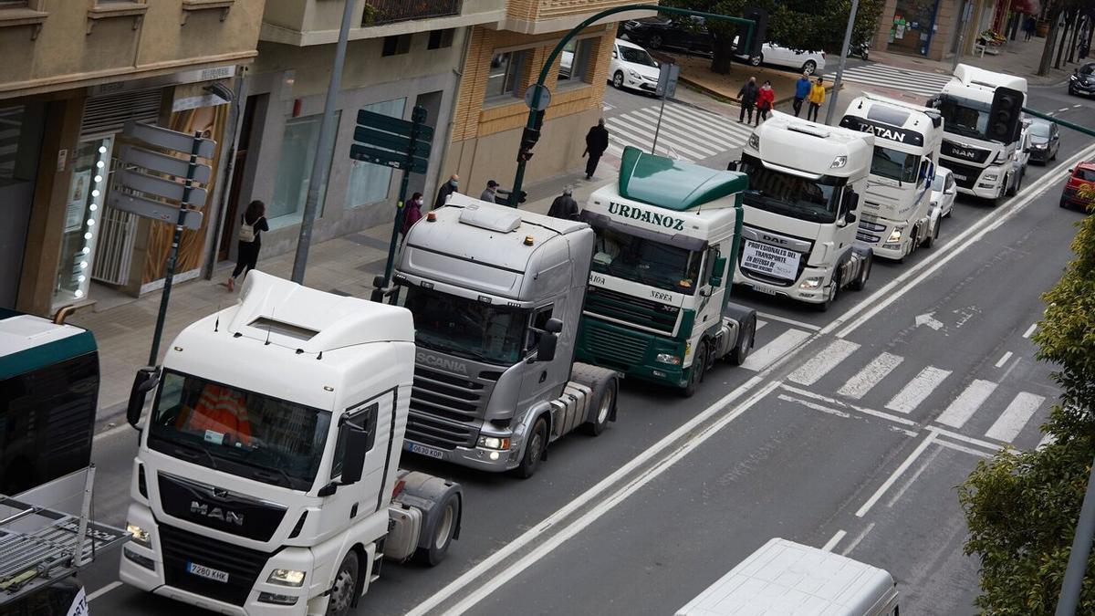 Protesta de camiones en marzo, en Pamplona.