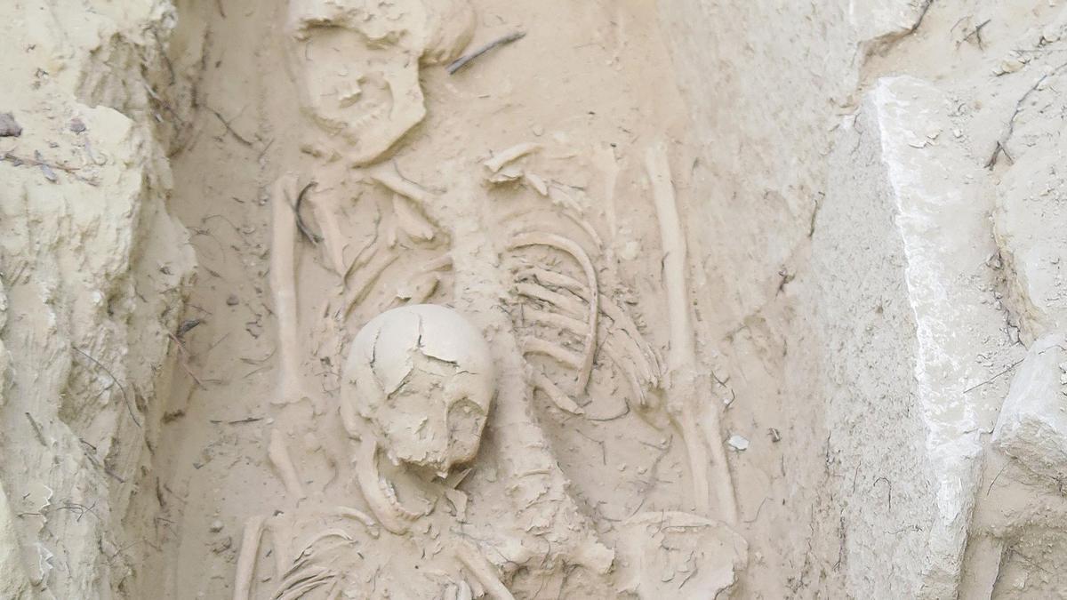 Imagen de una de las tumbas halladas en la Necrópolis.