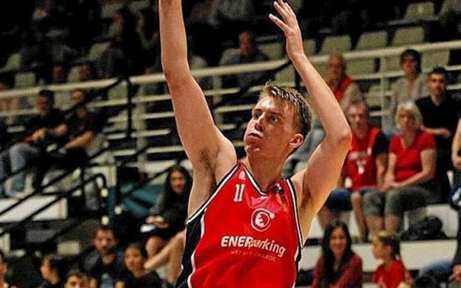 Kristensen, en otro partido. | FOTO: JON URRIZA