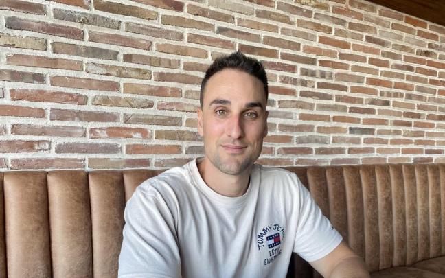 En la imagen que acompaña a estas líneas, el dietista y educador nutricional Ander Iglesias, más conocido en sus redes sociales bajo el nombre de ‘@comersindrama’. En la imagen que acompaña a estas líneas, el dietista y educador nutricional Ander Iglesias, más conocido en sus redes sociales bajo el nombre de ‘@comersindrama’.