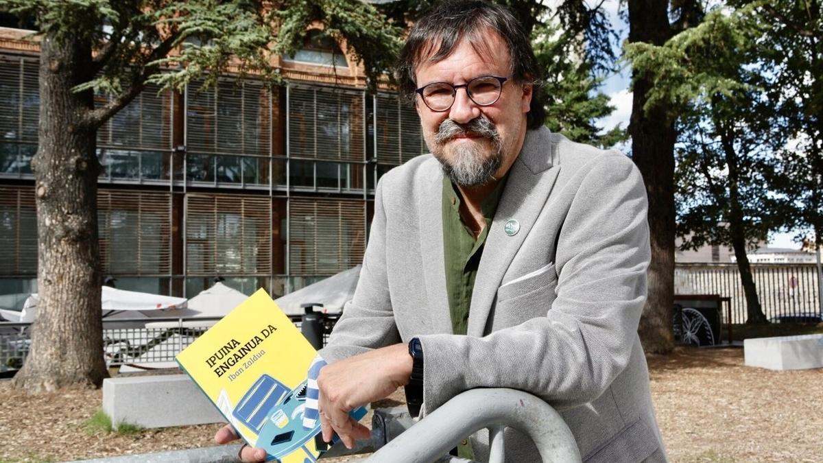 Iban Zaldua idazlea