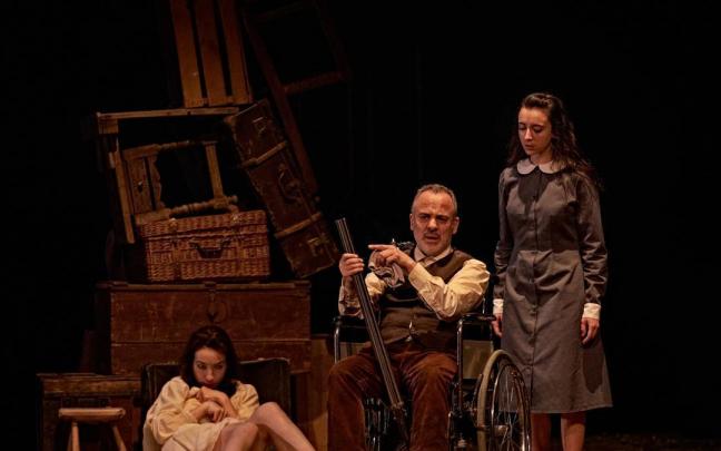 Los santos inocentes llega al Teatro Arriaga con un elenco encabezado por Javier Gutiérrez Los santos inocentes llega al Teatro Arriaga con un elenco encabezado por Javier Gutiérrez