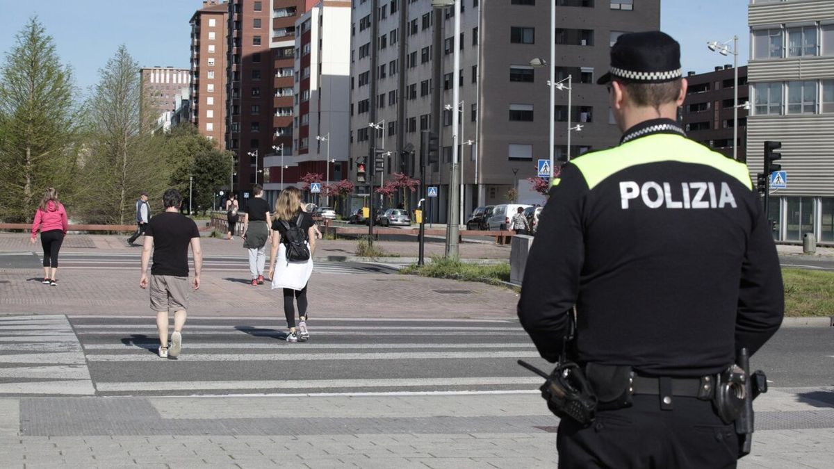 Agente de la Policía Local de Vitoria.