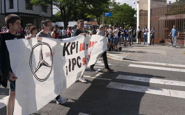 Las im&aacute;genes de la manifestaci&oacute;n de Mercedes este viernes en Vitoria