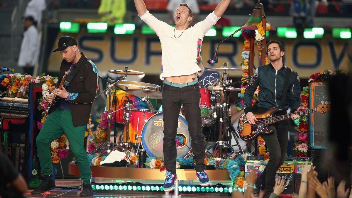 El líder de la banda británica Coldplay, Chris Martin, durante un concierto ofrecido años atrás.