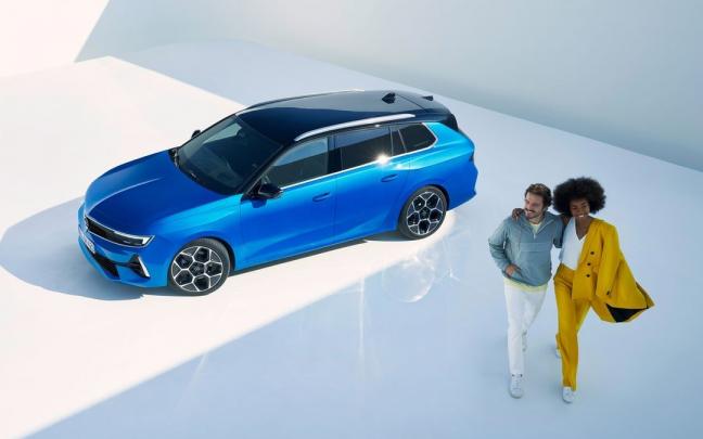 El envase familiar confiere al Astra talla, capacidad y empaque.