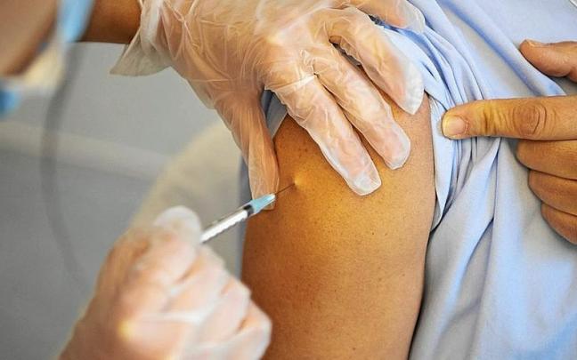 A menor edad m&aacute;s reticencia a ponerse las dosis de recuerdo y a m&aacute;s a&ntilde;os, mayor inmunizaci&oacute;n.