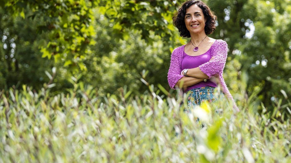 La profesora del Departamento de Economía Ariadna García Prado en el campus de la Universidad Pública de Navarra.