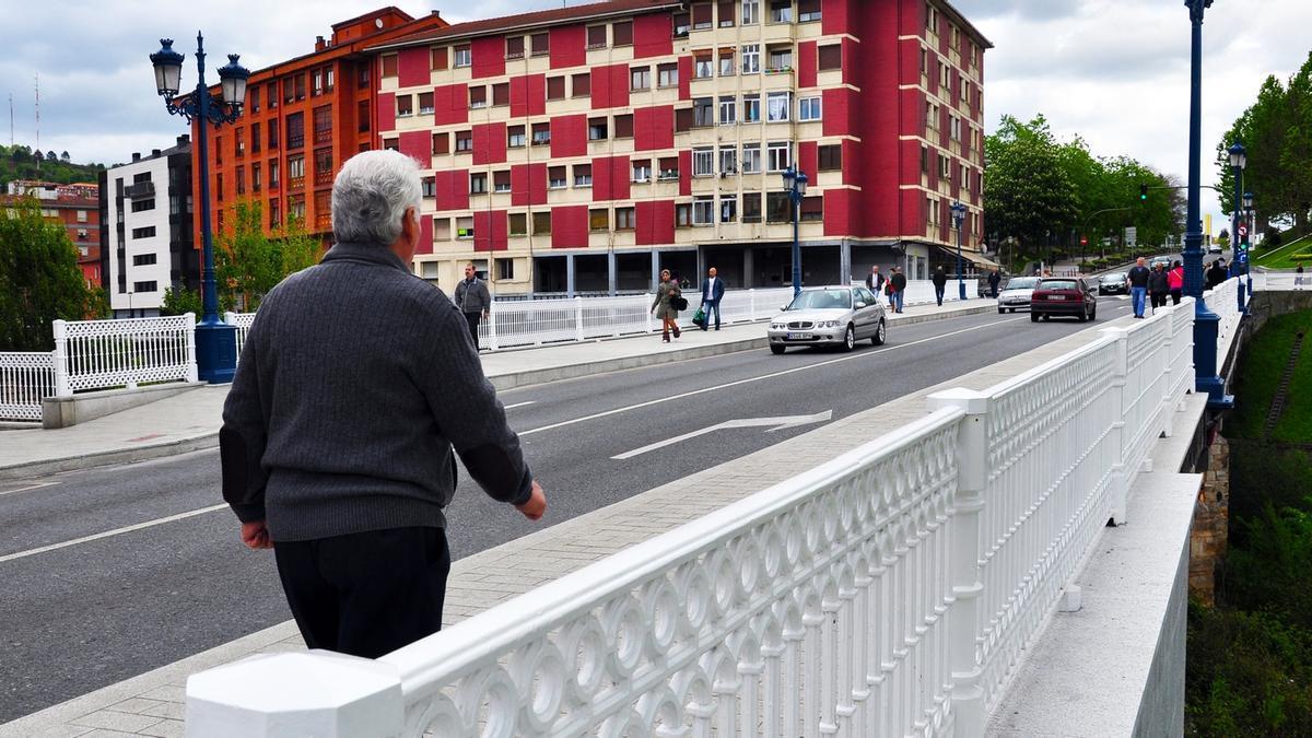 Imagen de archivo del puente de Ariz en Basauri