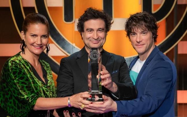 Samantha Vallejo-Nágera, Pepe Rodríguez y Jordi Cruz, presentadores y jurado de 'MasterChef'.