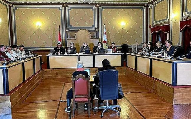 Imagen de la sesión plenaria que debatió el presupuesto de 2023 en la tarde del lunes. | FOTO: GOIENA