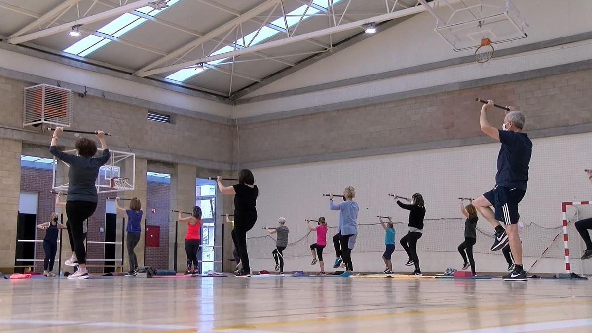 Participantes en uno de los cursos deportivos municipales