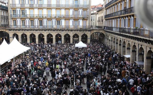 Imagen de la plaza de la Constitución en la feria de Santo Tomás de 2019