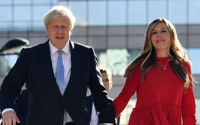 Boris y Carrie Johnson