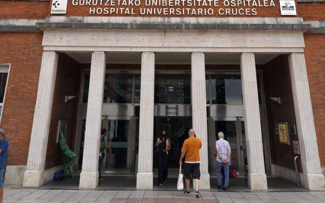 Acceso principal al hospital de Cruces. Acceso principal al hospital de Cruces.