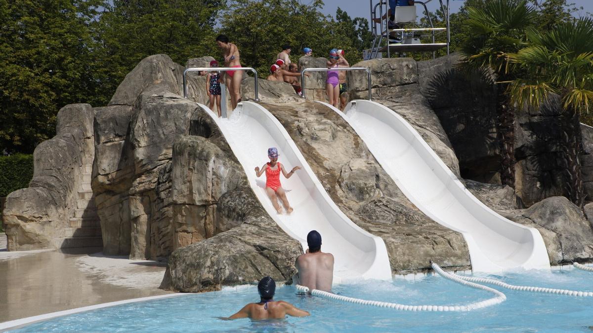 El carnet de las piscinas mantendrá su precio en 2023.