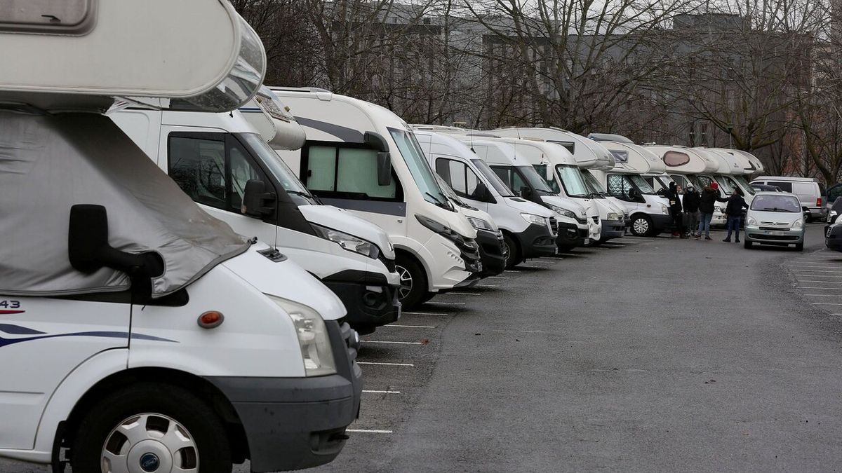 Zona de estacionamiento de autocaravanas.