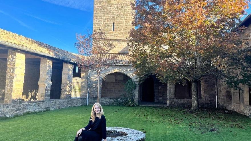 Edurne Iba&ntilde;ez, de Santa Fe (Urra&uacute;l Alto) al mundo de la moda y de las artes.