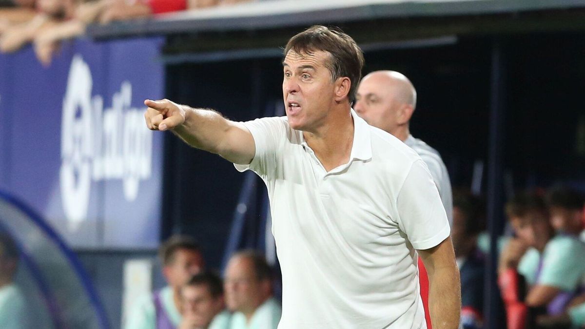 Julen Lopetegui, en el partido del viernes en El Sadar.