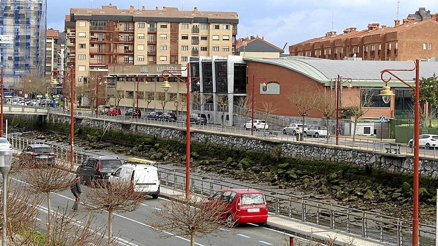 Farolas de la avenida de Axular de Zumaia.