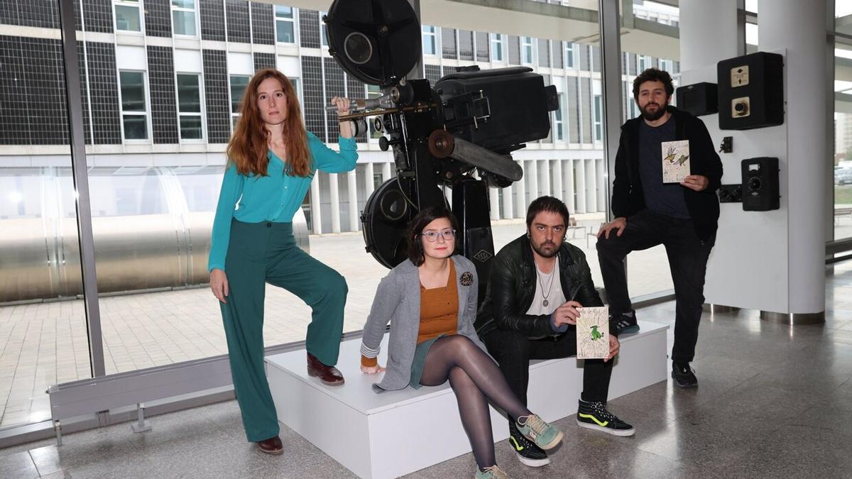 Eva Poumé, Romy Sordómez, Ekhi Huarte y Mauricio Garolfi, en la Filmoteca de Navarra donde este lunes presentan su documental (19.00 horas).