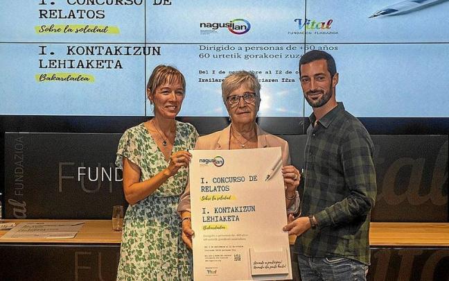 Ibañez de Opacua, Ugarte y Cantero en la presentación del I Concurso de Relatos sobre la Soledad.