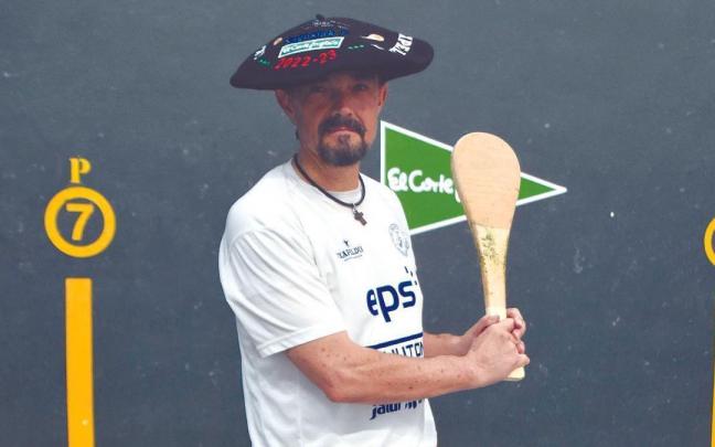 Rogelio Solana, con su &uacute;ltima txapela.