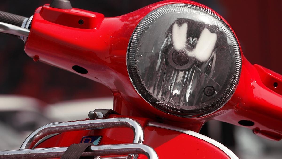 Imagen de detalle de un ciclomotor