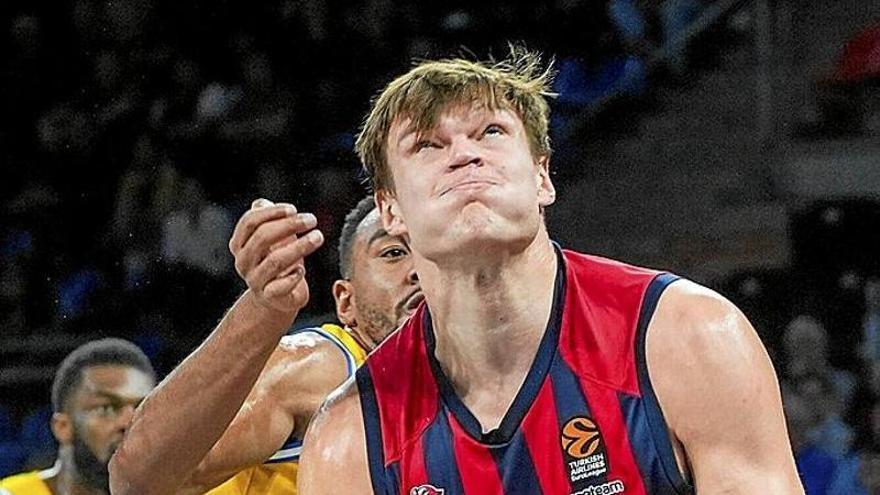 Kotsar acabó como el segundo máximo anotador del Baskonia con 18 puntos y una gran carta de tiro. | FOTO: JORGE MUÑOZ