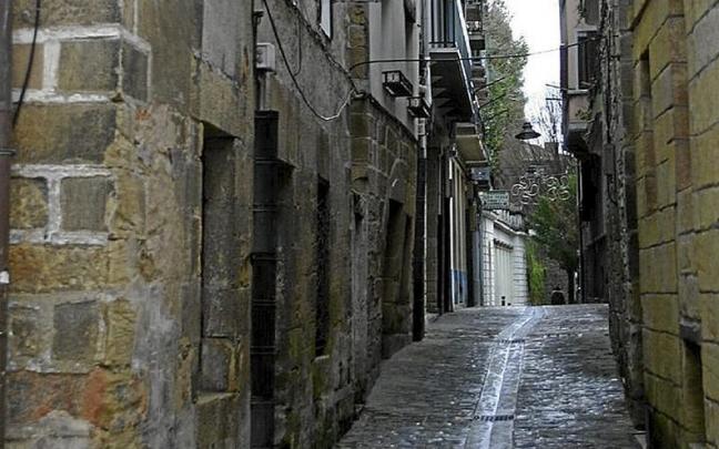 San Pedro kalea, en el casco histórico del distrito. | FOTO: A.M.