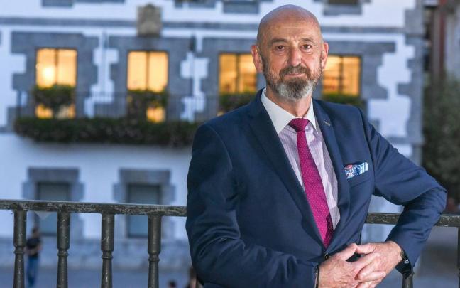 Alberto Ruiz de Az&uacute;a