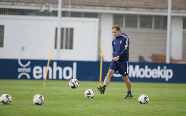 Jagoba Arrasate, durante un entrenamiento en Tajonar.