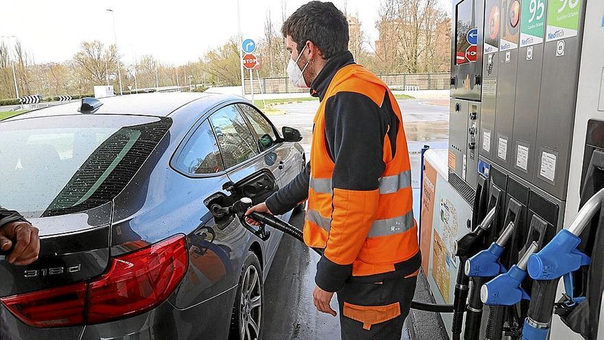 Los precios de los carburantes se han disparado un 30% desde el inicio de la guerra. | FOTO: OSKAR MONTERO