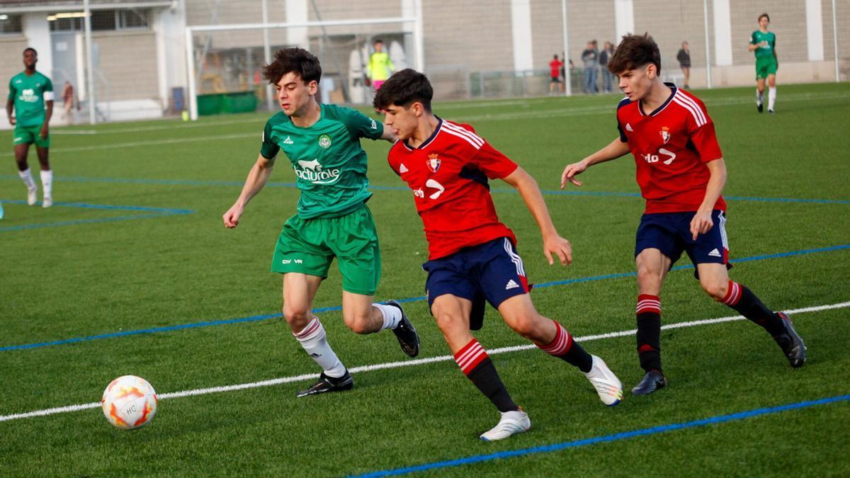 Lance del encuentro entre Osasuna y Gazte Berriak.