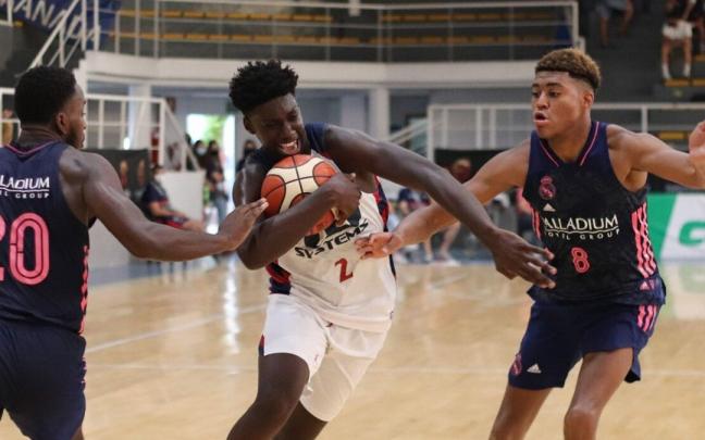 Cissoko, durante un partido con el Baskonia