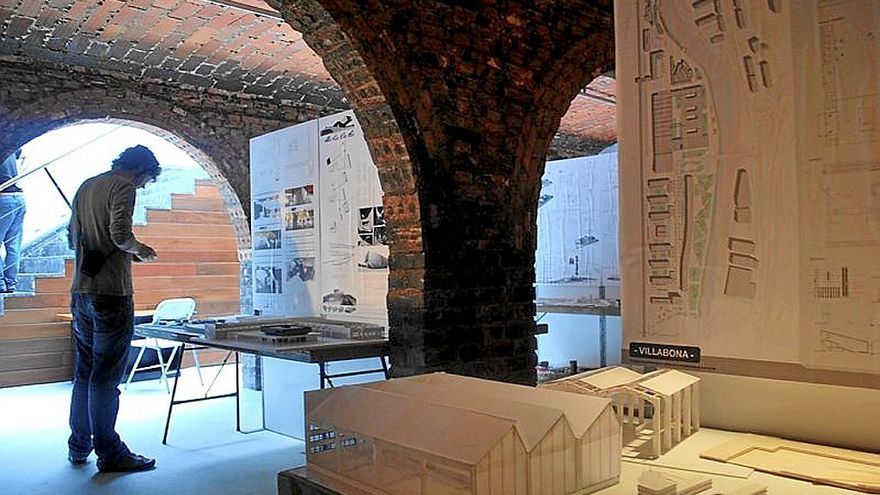 Una exposici&oacute;n en el Aljibea de Villabona. | FOTO: M.S.S.