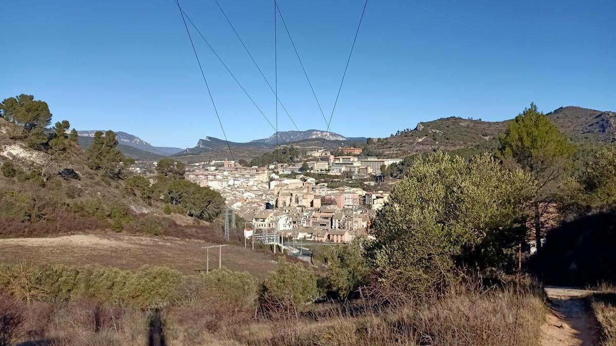 Cables de alta tensión en Estella-Lizarra.