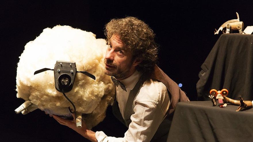 ‘El arca de Neo’ de Teatro del Alambre.