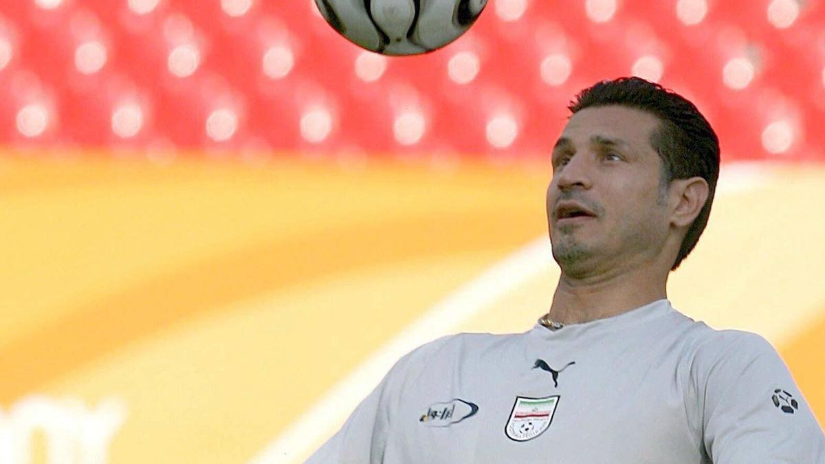 Ali Daei, durante su etapa con la selección de Irán.