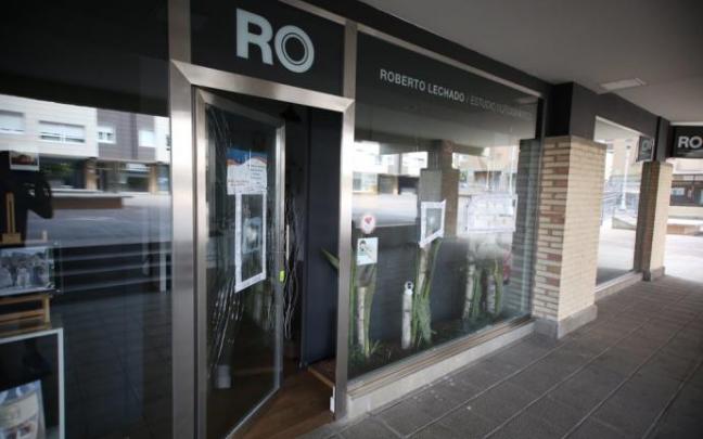 Tienda del fotógrafo Roberto Lechado, atacada por delincuentes. Tienda del fotógrafo Roberto Lechado, atacada por delincuentes.