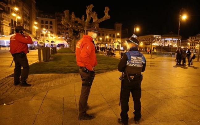 Policías por lo Viejo Policías por lo Viejo